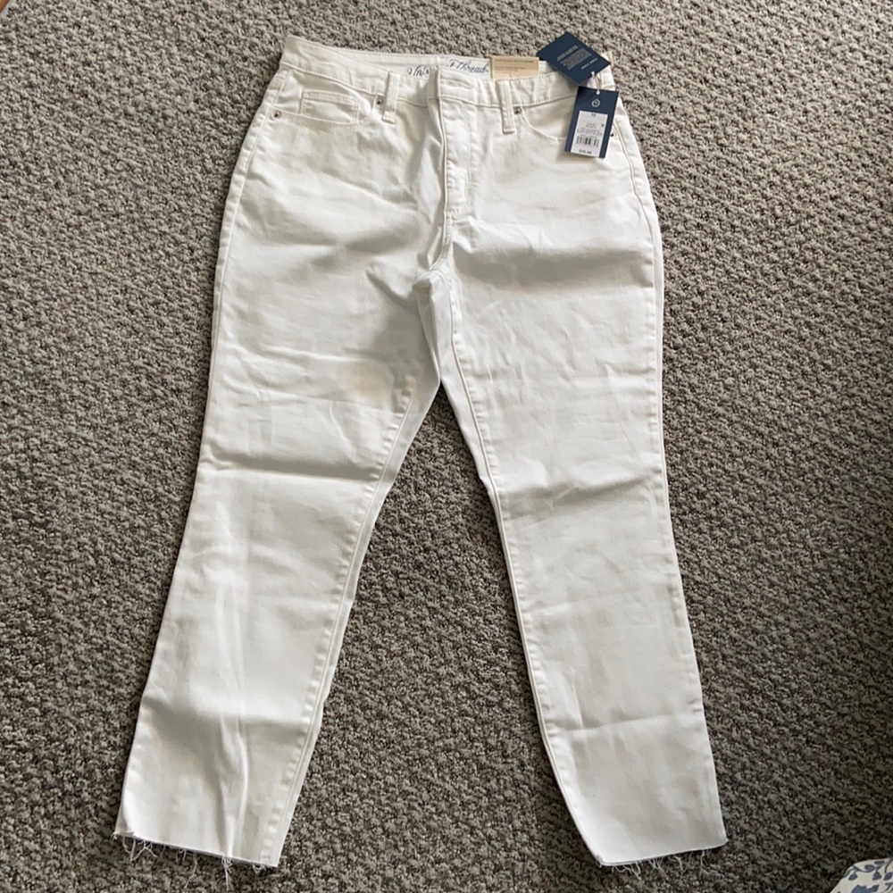 Universal Threads high rise skinny white jeans size 10